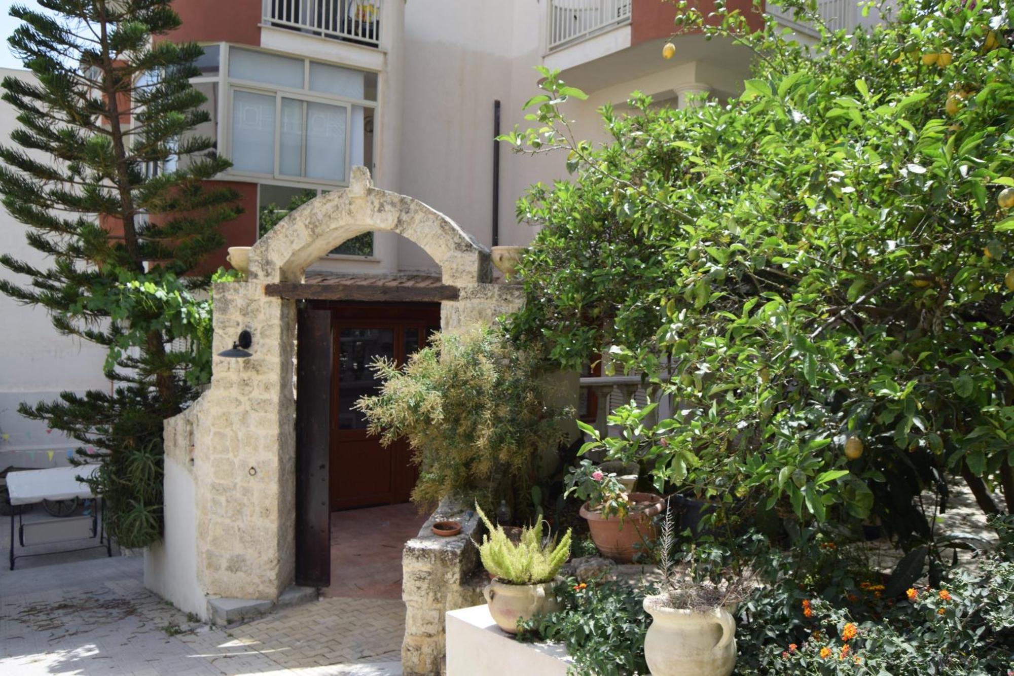 Elsa Cori Me Hotel Favara Buitenkant foto