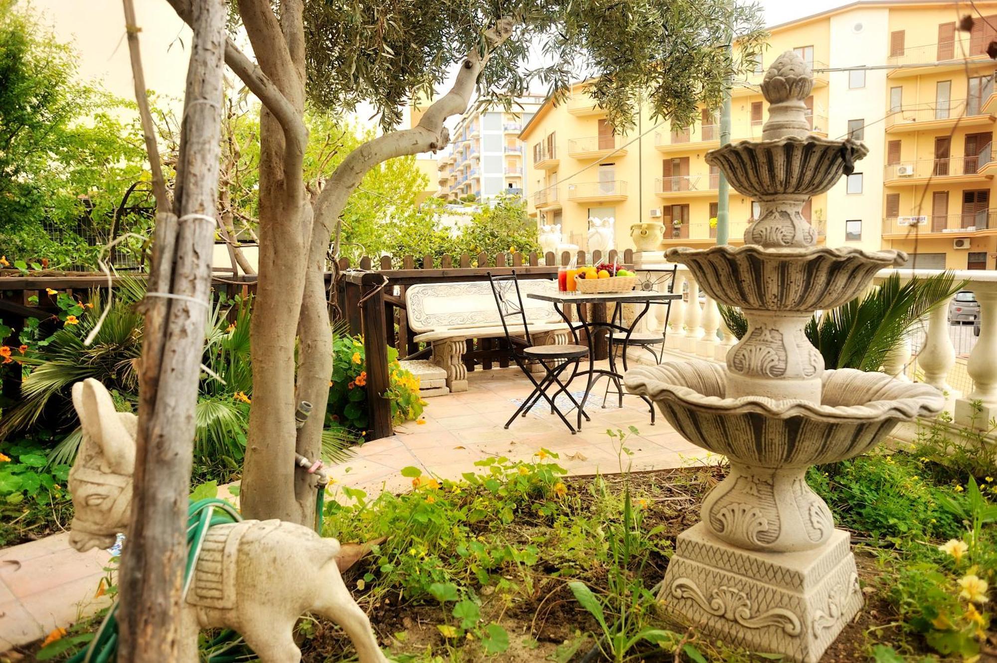 Elsa Cori Me Hotel Favara Buitenkant foto