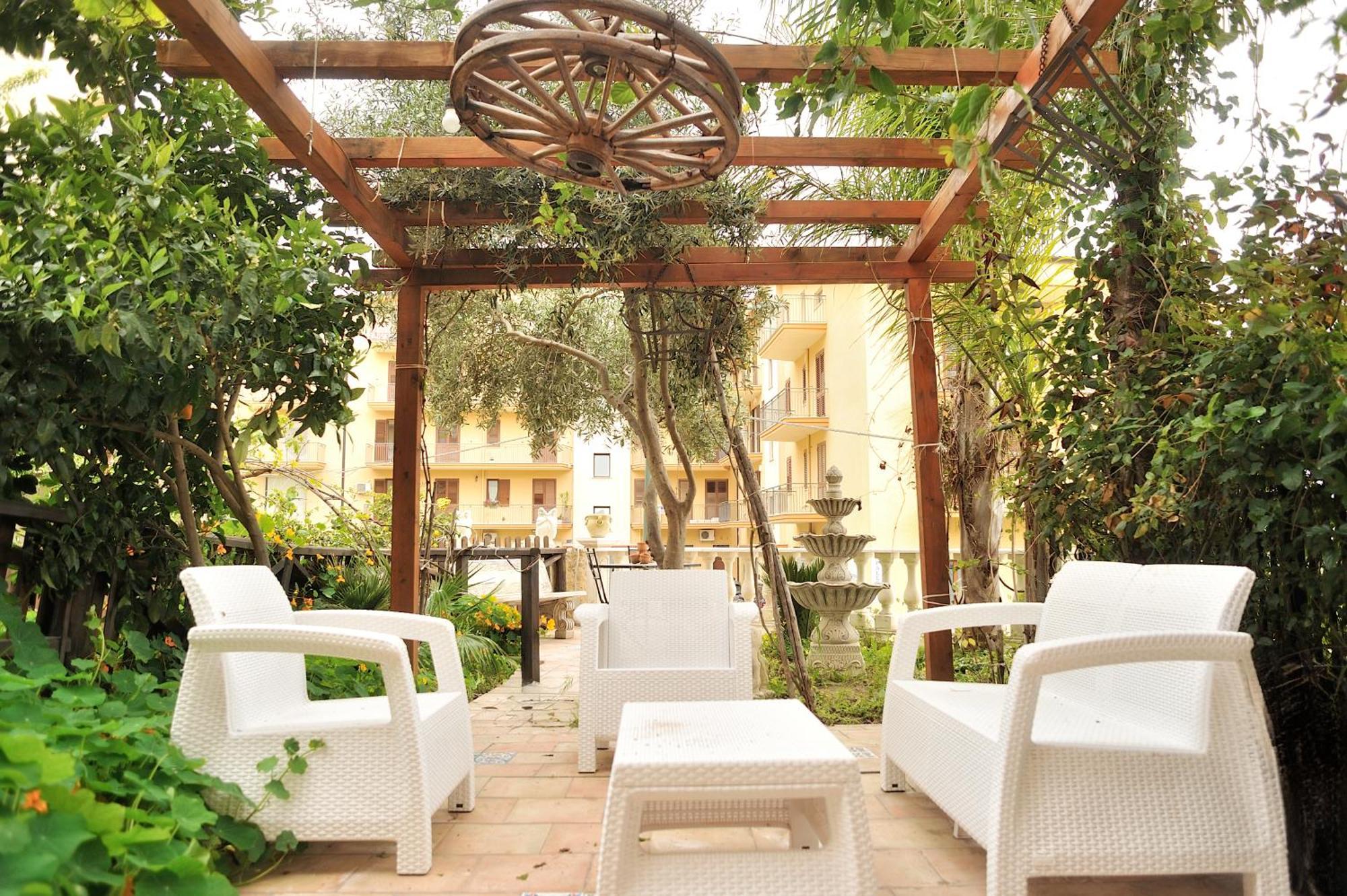 Elsa Cori Me Hotel Favara Buitenkant foto